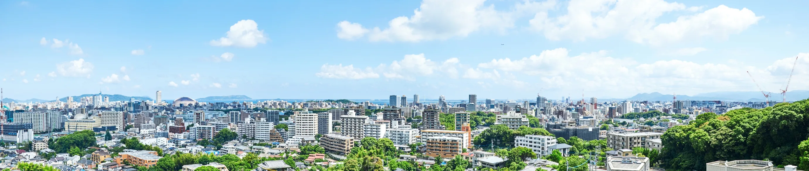 マンションの立ち並ぶ街並み